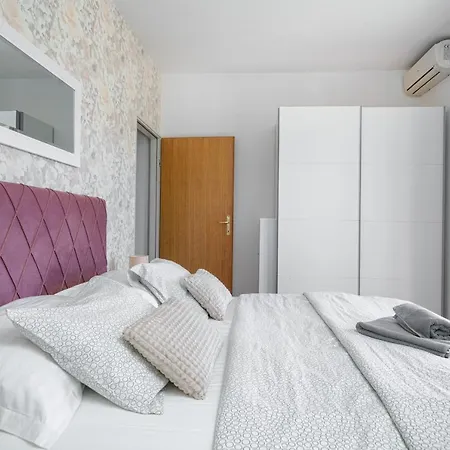 Apartment Grubelic *