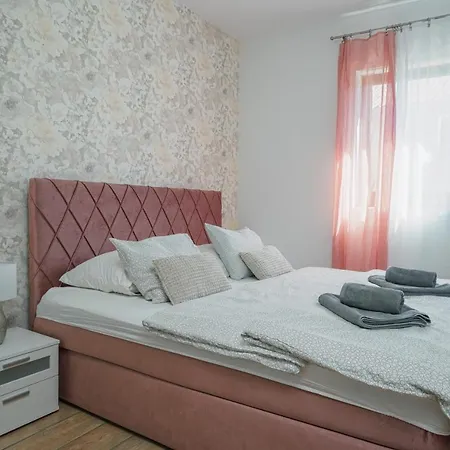 Grubelic Apartamento Srima
